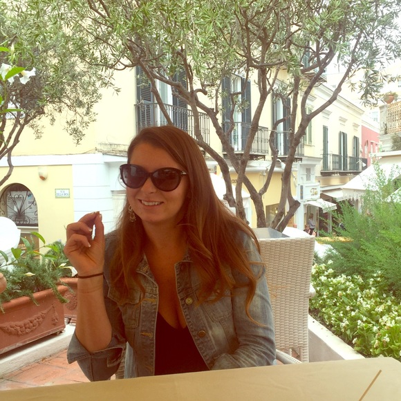 Meet your Posher, Jen - Picture 1 of 1